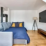 Bastille Appartement Avec Mezzanine Par Meyagency