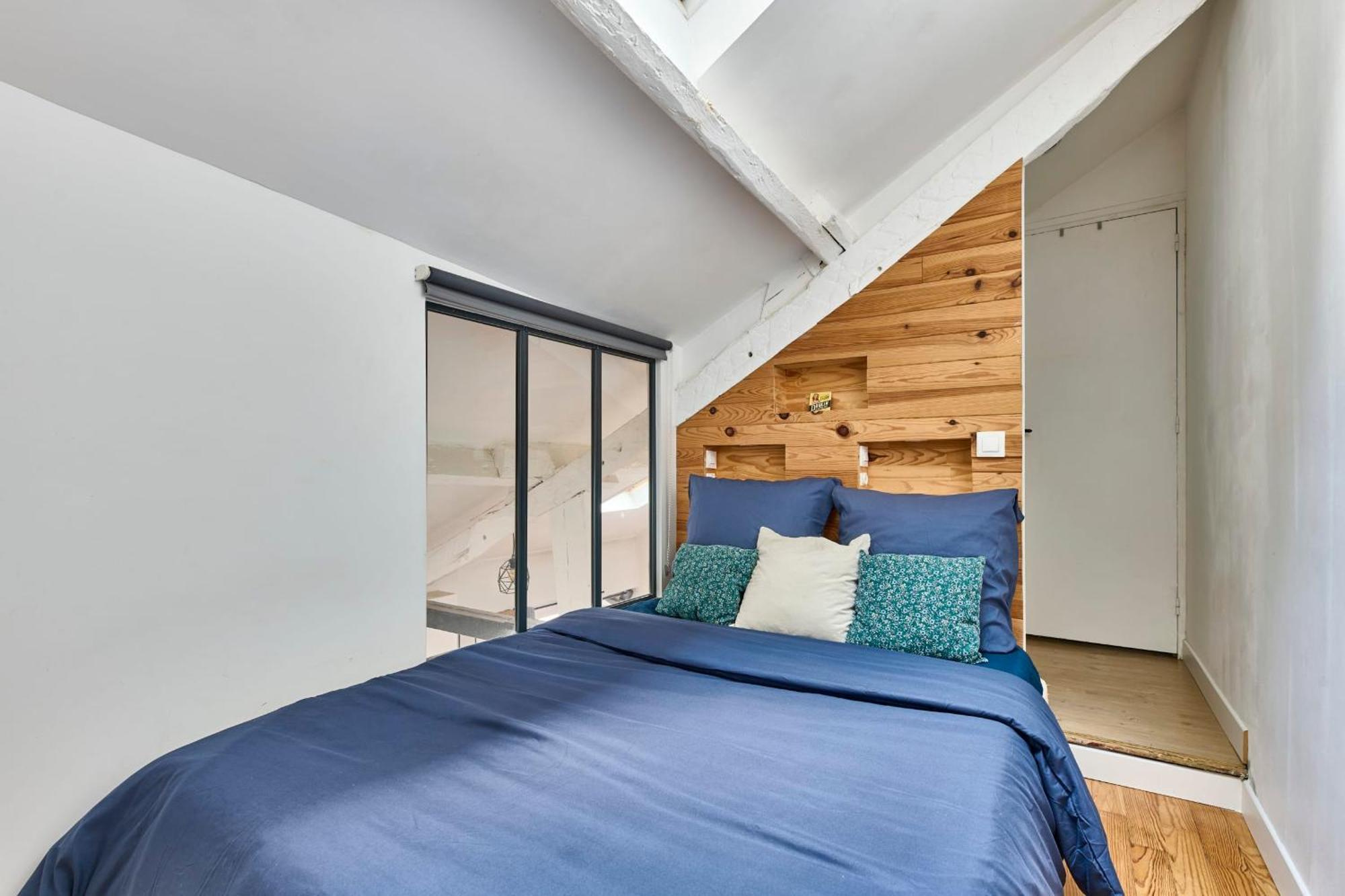 Bastille Avec Mezzanine Par Meyagency Holiday home Paris