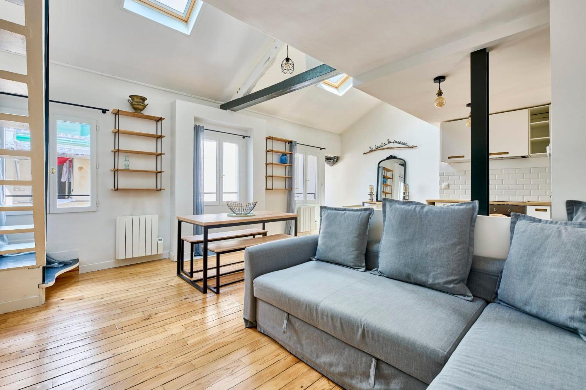 Bastille Avec Mezzanine Par Meyagency Holiday home